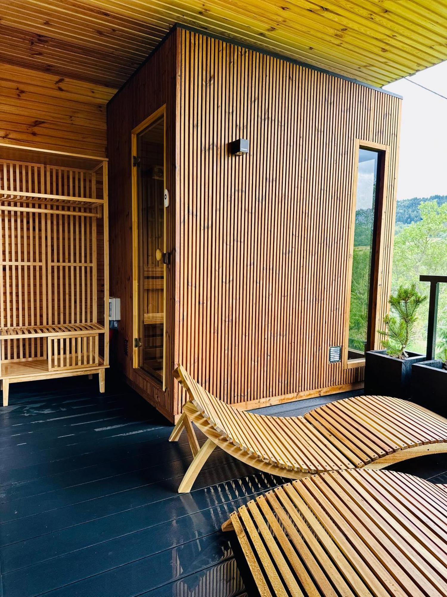 Black Deer - Z Sauna Na Tarasie, Jacuzzi I Widokiem Na Gory - By Deer Hills Luxury Apartments Kocon Exterior photo